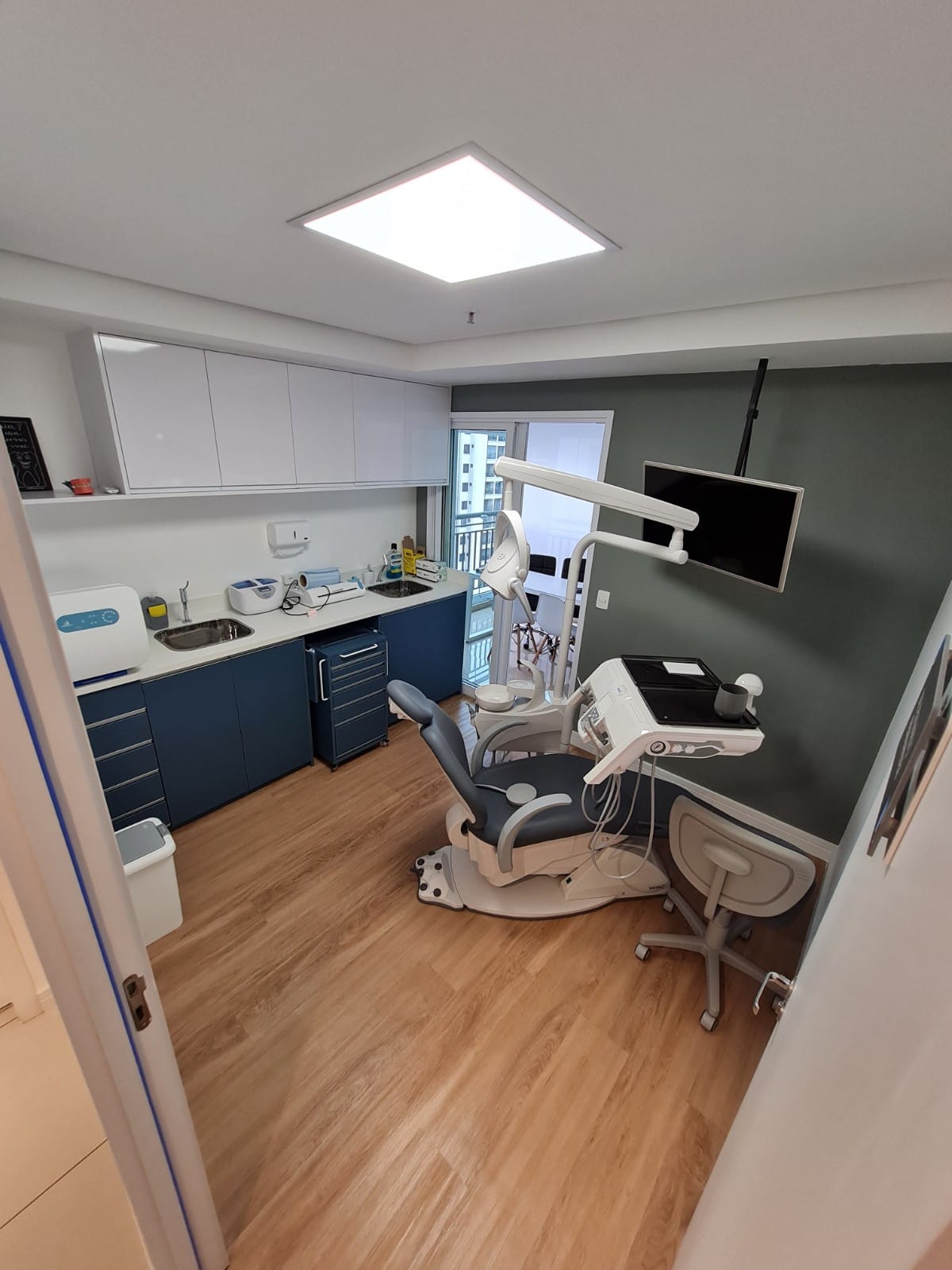 Implante dentário na Zona Leste